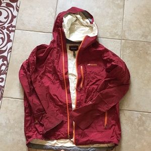 Men’s Patagonia rain jacket
